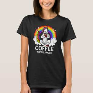 Camiseta Café é Magia Real, Unicórnio Arco-Íris Lgbt Pride 