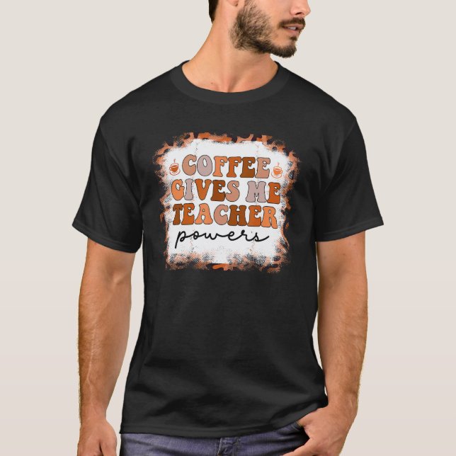Camiseta Café Me Dá Poderes de Professor Leopardo Café Xíca (Frente)