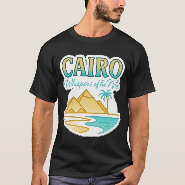 Camiseta Cairo Whispers of the Nile – Desert & Pyramids (Frente)