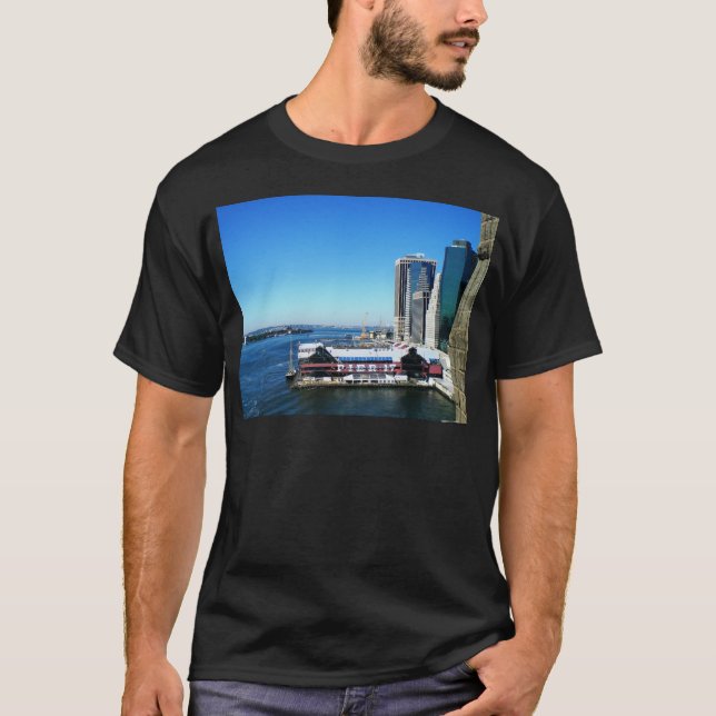Camiseta Cais de NYC Manhattan (Frente)