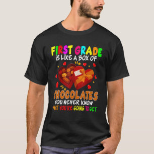 Camiseta Caixa de chocolates de primeiro ano Dia dos Namora