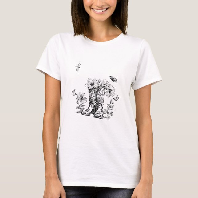 Camiseta Calçados Pretos e Brancos com Flores (Frente)