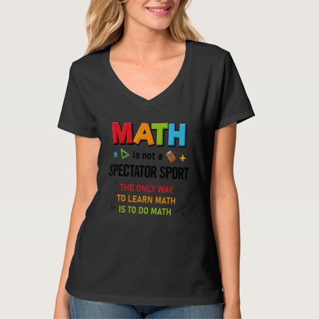 Camiseta Calculadora de Dia de Matemática Número de Aprendi (Frente)