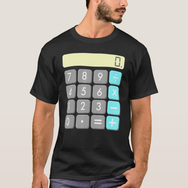 Camiseta Calculadora Halloween Figurume Matemática Geek Ass (Frente)