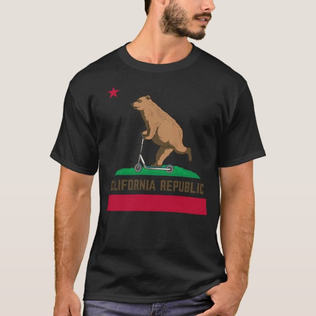 Camiseta California Flag Bear Scooter Stunt Retro Scooter G (Frente)