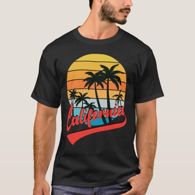 Camiseta California Retro Sunset Black T Shirt (Frente)
