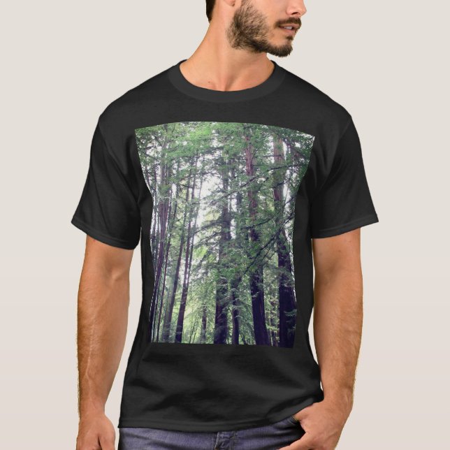 Camiseta Califórnia Sequoias por Mhana, do céu (Frente)