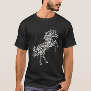 Camiseta Caligrafia Árabe Poema do Cavalo Al-Mutanabbi