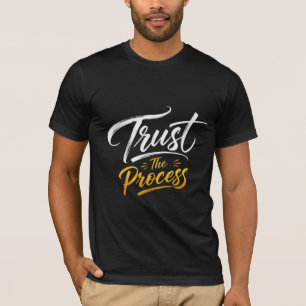 Camiseta Caligrafia Confie no Processo