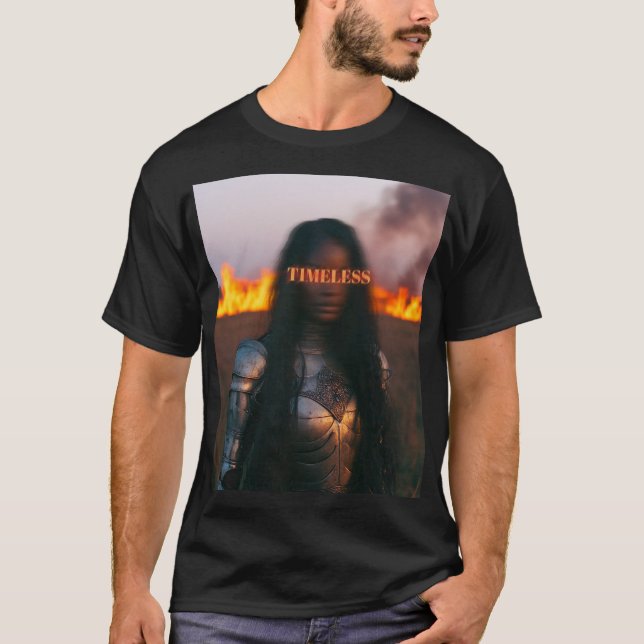 Camiseta Calm African warrior in chaos (Frente)