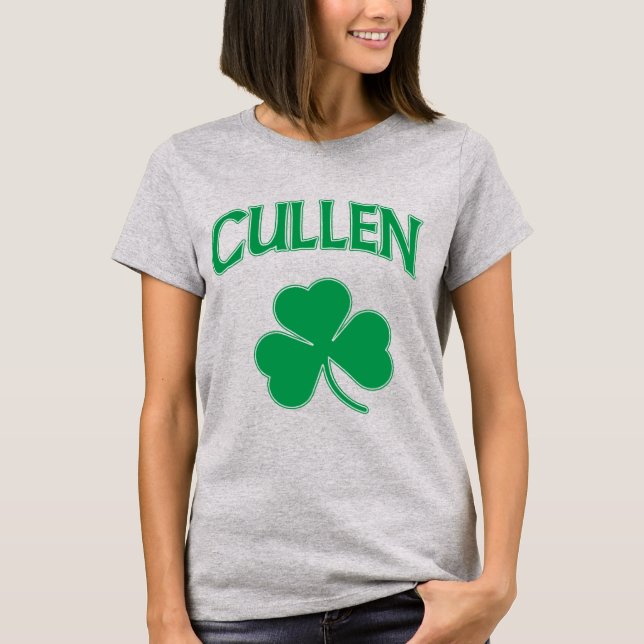 Camiseta Cam— Cullen Shamrock da Família Cuja Fama (Frente)