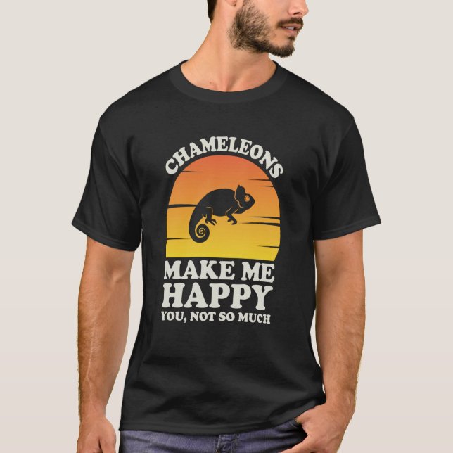 Camiseta Camaleões me fazem feliz camaleão com roupas chame (Frente)