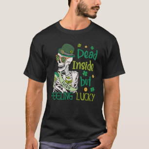 Camiseta Camarões e Morto de cerveja irlandesa na Dentro, m