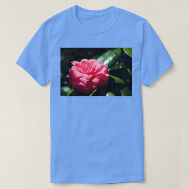 Camiseta Camellia Japonesa Rosa (Frente do Design)
