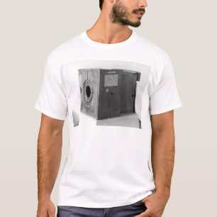 Camiseta Câmera de Joseph Nicephore Niepce, c.1816-22