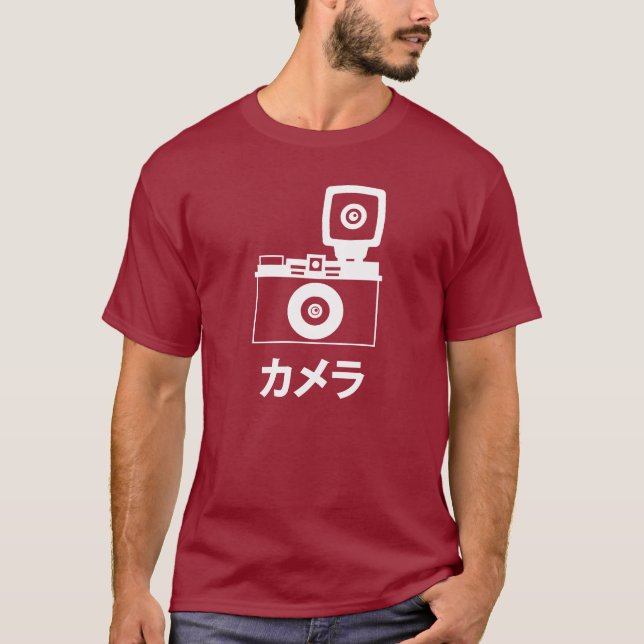 Camiseta Câmera em Katakana (Caracteres Japoneses) (Frente)