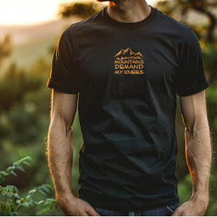 Camiseta Caminhada acampamento humor preto laranja