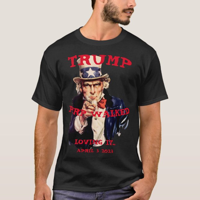 Camiseta Caminhada de Trump 2023 Terça-feira Tio Sam (Frente)