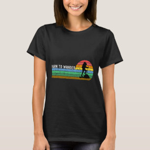 Camiseta Caminhada Vintage Nascido Para Vagar Silhueta Do P
