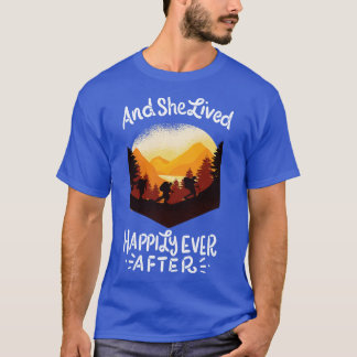 Camiseta Caminhando E Ela Viveu Feliz Sempre Depois