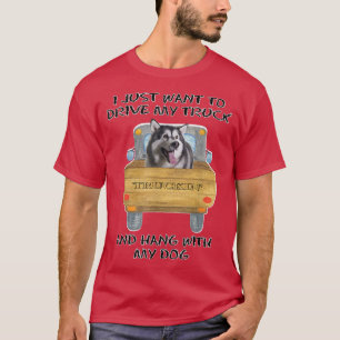 Camiseta Caminhão Conduzindo Cachorro no Alaska Malamute