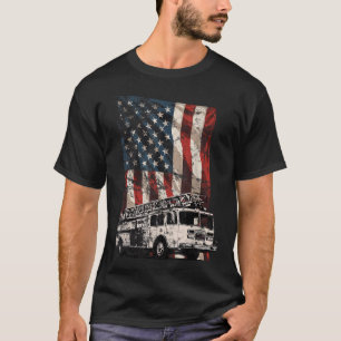 Camiseta Caminhão de Bombeiros Patriótico de Bandeiras Amer