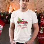 Camiseta Caminhão de Vintage da Família Personalizado<br><div class="desc">Vintage Watercolor Red Truck,  no Natal da Família,  com Camisa de Natal Personalizada - Script Vermelho</div>