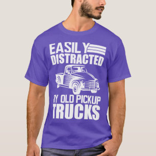 Camiseta Caminhão velho de coleta facilmente distraído com 