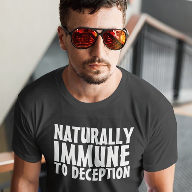 CAMISETA CAMISAS-T "IMUNIDADE À DECEPÇÃO" ANTI-VACINA (Criador carregado)