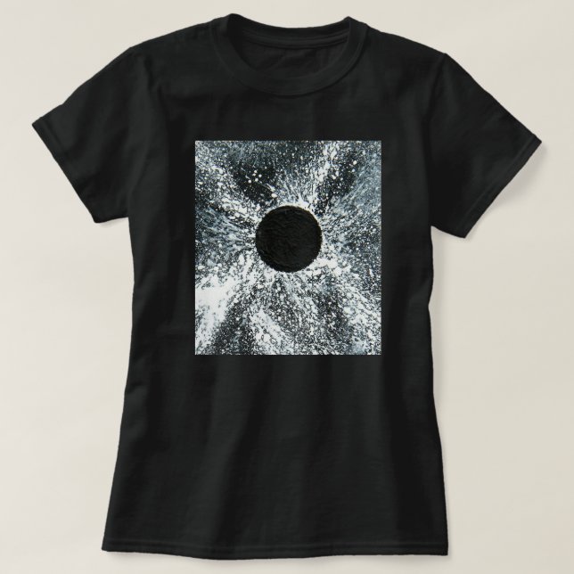 Camiseta Camiseta-Ajustado relaxada de Black Hole Women (Frente do Design)