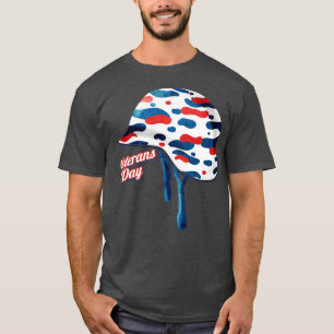 Camiseta Camouflage Helmet Veterans Day