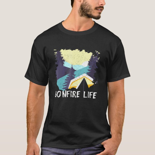 Camiseta Campanha "Bonfire Life Camping Outdoor Camper Will (Frente)