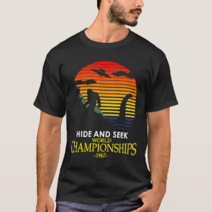 Camiseta Campeão de Esconde-Esconde Nessie Lochness Pé Gran