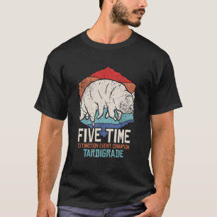 Camiseta Campeão de Evento de Extinção do Urso de Água Tard