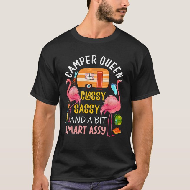 Camiseta Camper Queen Classy Sassy Smart Assy Cool Camping  (Frente)