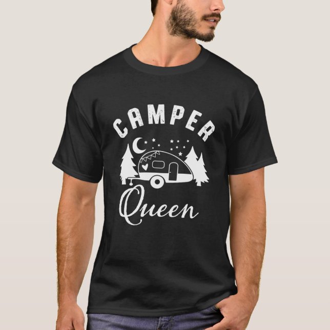Camiseta Camper Queen RV Popup Caminhando ao ar livre (Frente)