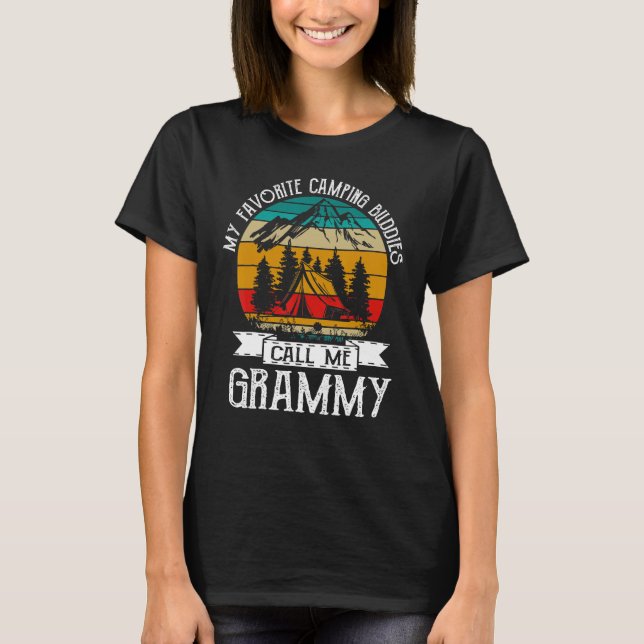 Camiseta Camping Buddies Call Me Camping Grammy Camper (Frente)
