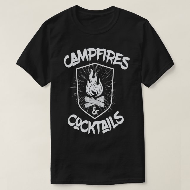 Camiseta Camping Campfire and Cocktails 7 (Frente do Design)