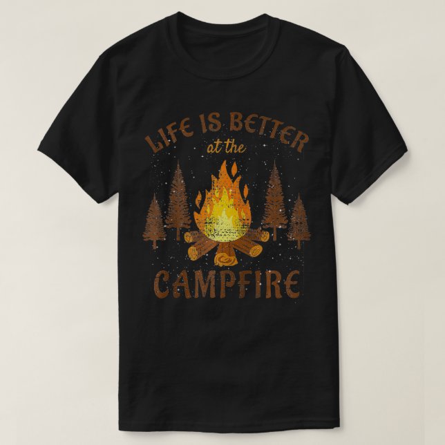 Camiseta Camping Life É Melhor Pelo Zip De Campfire  (Frente do Design)
