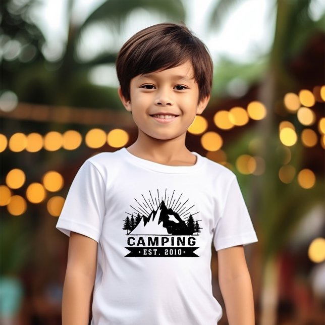 Camiseta Camping T-Shirt Personalizado (Travel and the great outdoors can have an amazing effect on the young. Celebrate these magic days!)