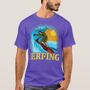 Camiseta Camponês medieval do Serf Surfing no Serf Funny