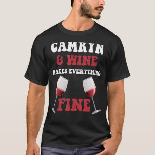 Camiseta CAMRYN E Vinho Fazem Tudo Bons Nomes CAMRYN