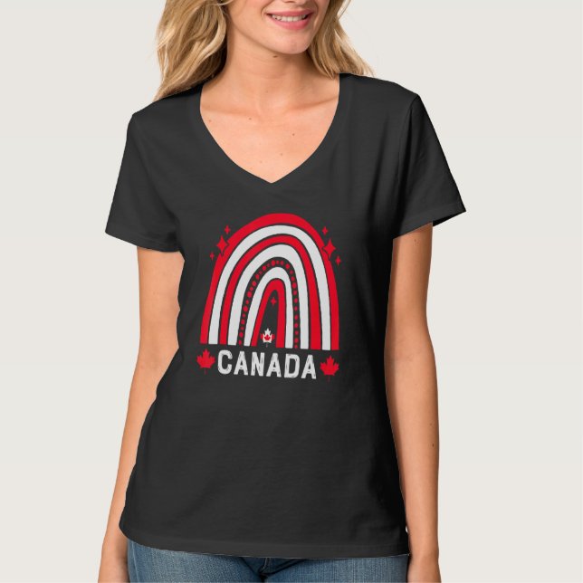 Camiseta Canadense Flag Maple Leaf Rainbow Canada Day 2022 (Frente)