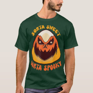 Camiseta Candy Corn Costume Sorta Sweet Sorta Spooky Hallow