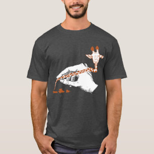 Camiseta Canetas Parecidas com Girafas: Escreva Alto, Ria M