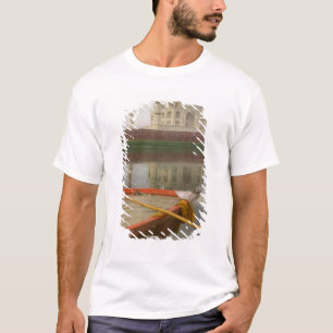 Camiseta Canoa na água com Taj Mahal, Agra, Índia