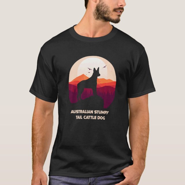 Camiseta Cão de Gado de Cauda Curtíssima Australiano e Mont (Frente)