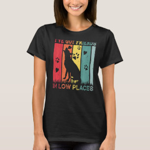 Camiseta Cão Pastor Alemão Eu Tenho Amigos Em Lugares Baixo