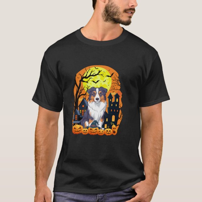Camiseta Cão Pastor Australiano Com Pumpkins Assustando Hal (Frente)