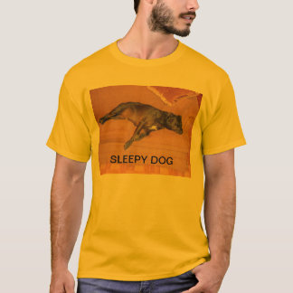 Camiseta Cão sonolento